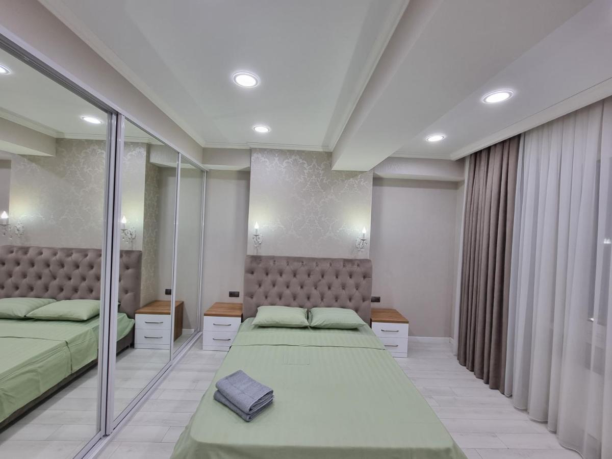 Luxury Best Grand New Apartaments Ultra Central Chişinau Exteriör bild