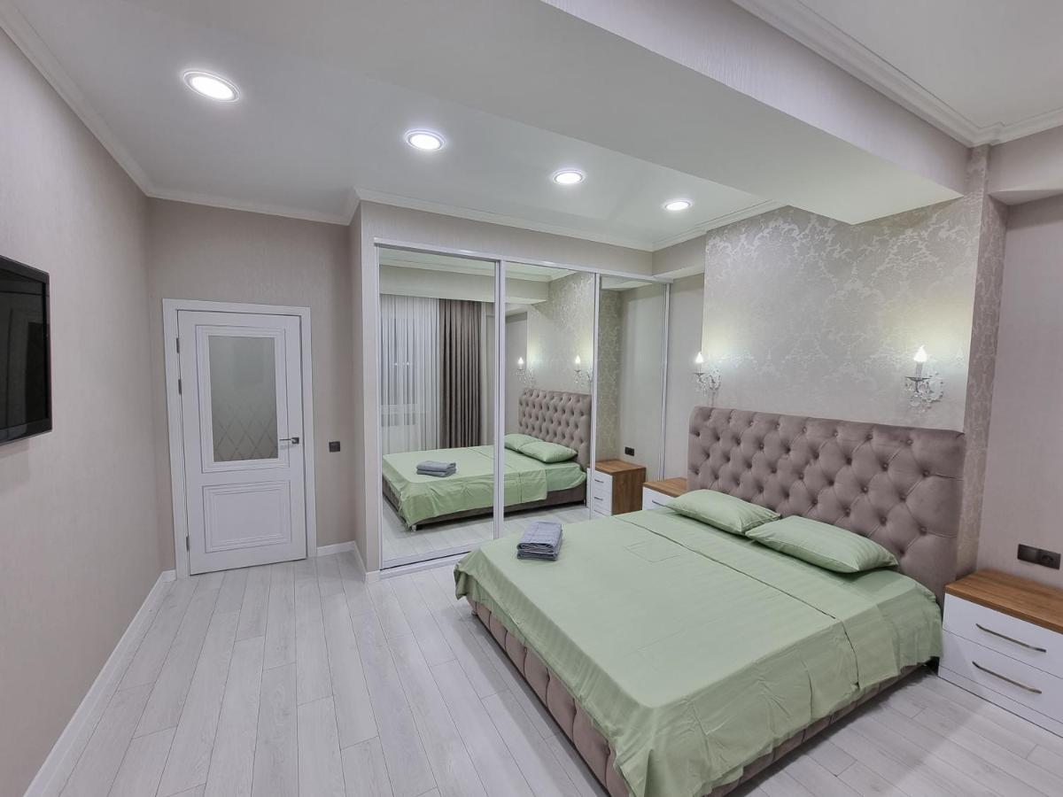 Luxury Best Grand New Apartaments Ultra Central Chişinau Exteriör bild
