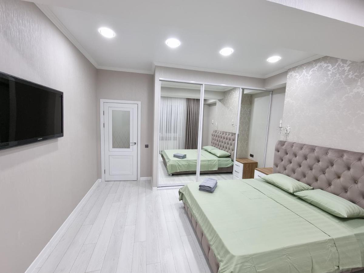 Luxury Best Grand New Apartaments Ultra Central Chişinau Exteriör bild