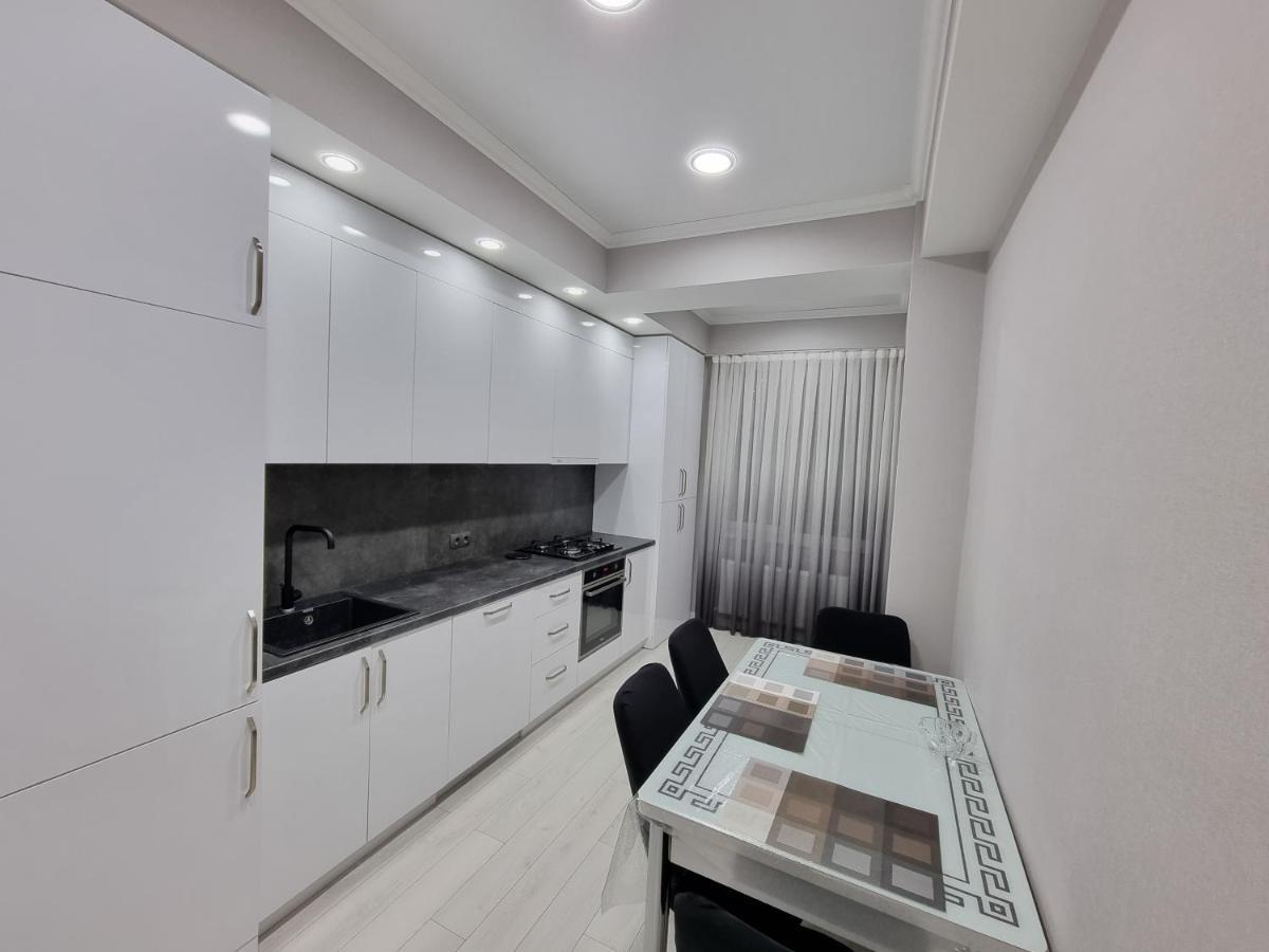 Luxury Best Grand New Apartaments Ultra Central Chişinau Exteriör bild