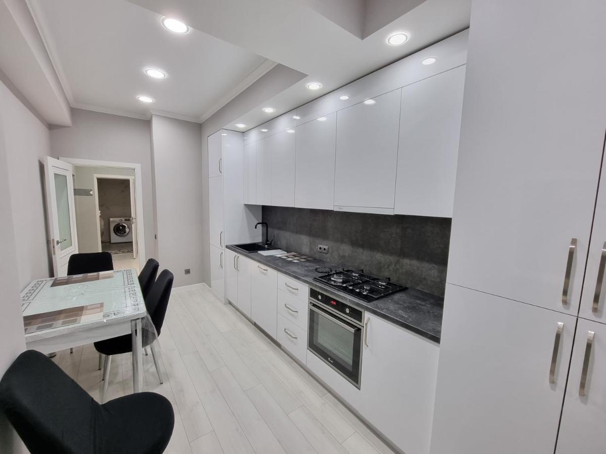 Luxury Best Grand New Apartaments Ultra Central Chişinau Exteriör bild